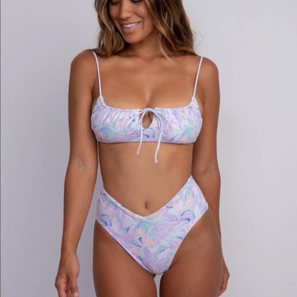Skatie Mariposa Set - Demi Top (S), Suzanne Bottom (S)